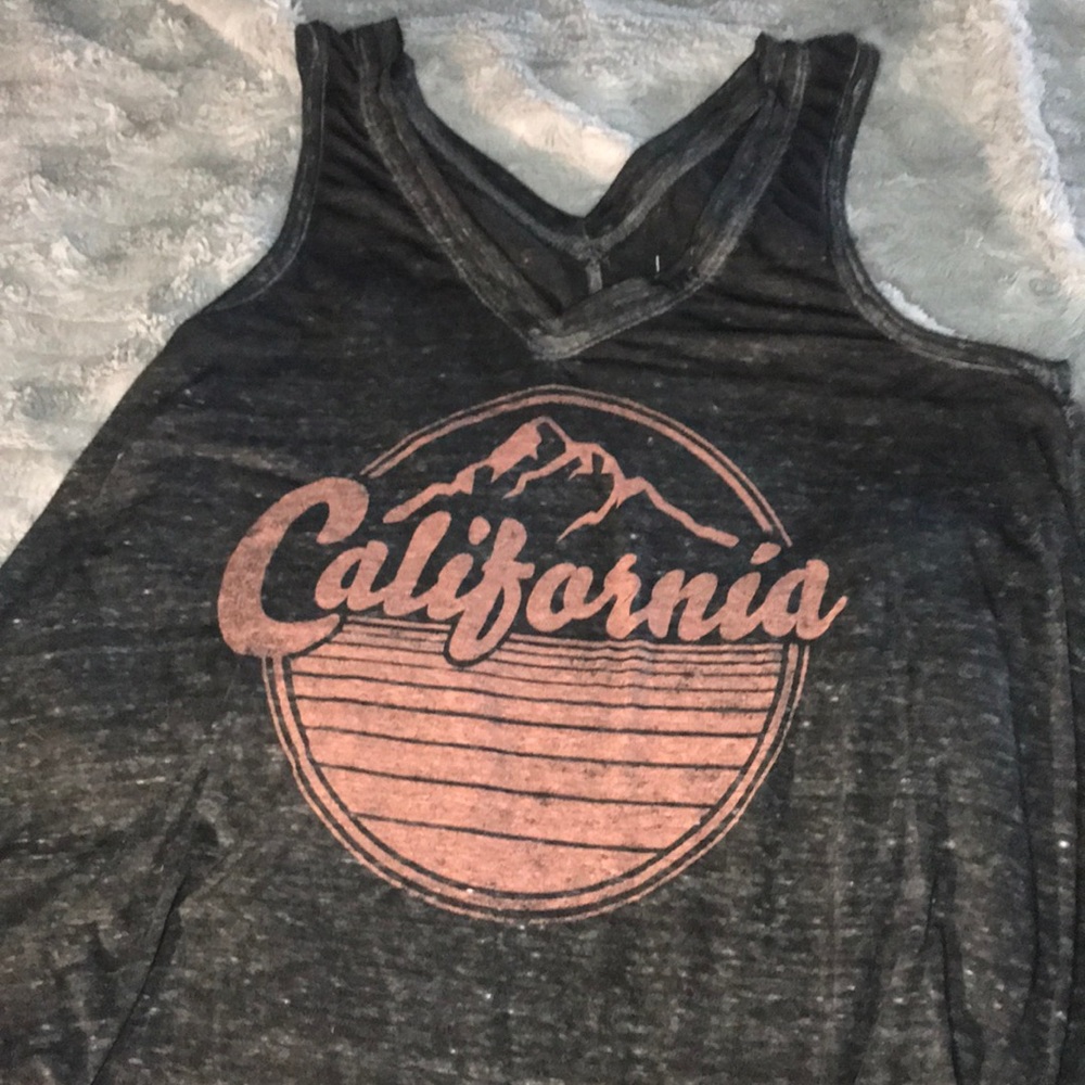 Flowy graphic tank top
